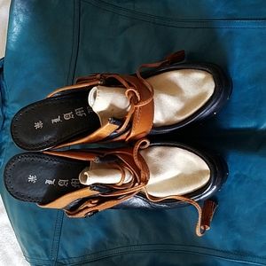 L.a.m.b sandals platform